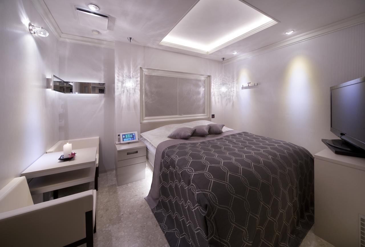 Jewel Hotel Luxury Modern（大人専用） みよし市 エクステリア 写真